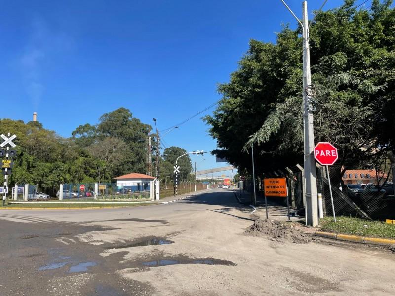 Trecho da avenida Nilton Sacheti estará em meia pista neste sábado em Capivari de Baixo