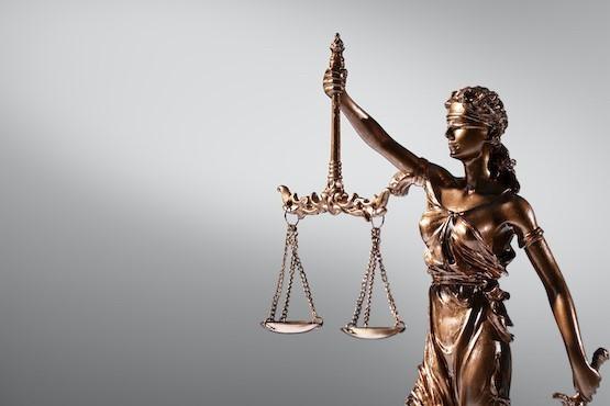 Empresários condenados por produzir e vender gelo impróprio para consumo em presídio 