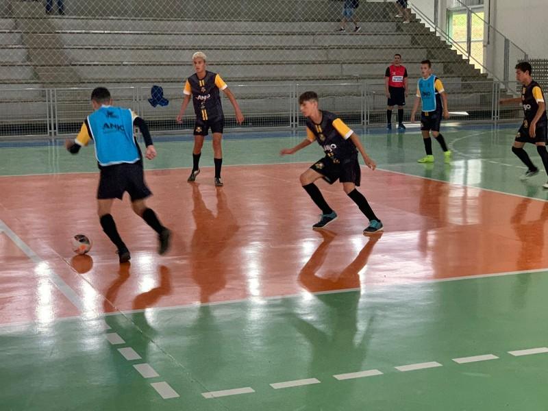 Jogos da final do Campeonato Regional Anjos do Fusal/Unesc – Taça FME Criciúma serão nesta terça