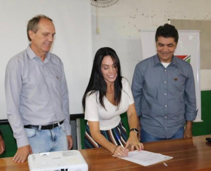 Deputada Geovania de Sá garante mais três obras em Criciúma