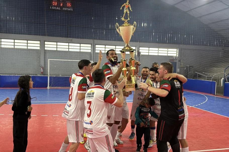Morro da Fumaça: em final cheia de gols, Rui Barbosa é campeão do Municipal de Futsal