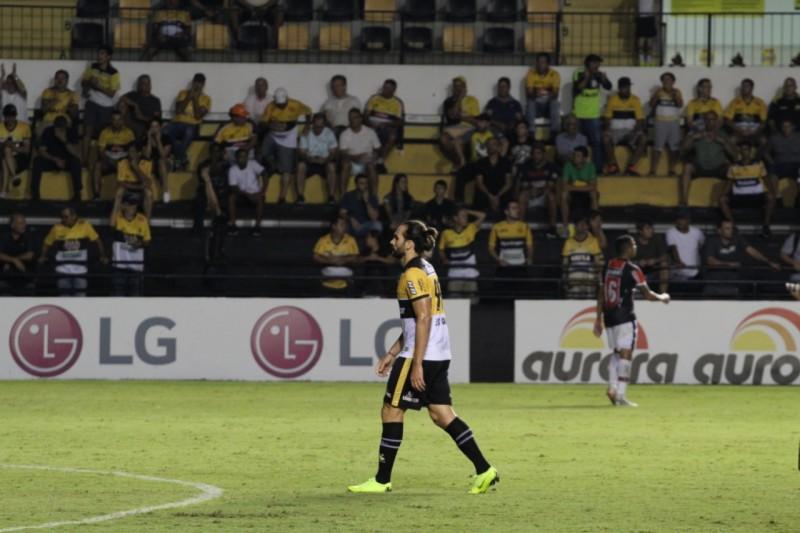 Léo Gamalho e Marcus Vinicius, as dúvidas do Tigre