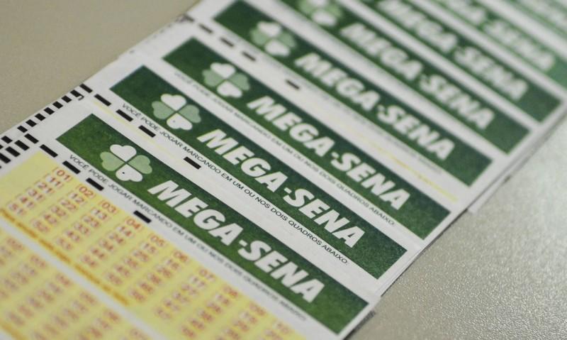 Mega-Sena acumula e prêmio vai a R$ 39 milhões; duas apostas de Santa Catarina acertaram a Quina