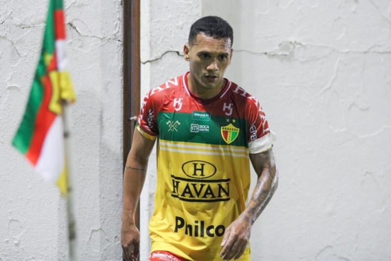 Thiago Alagoano é confirmado como novo reforço do Criciúma