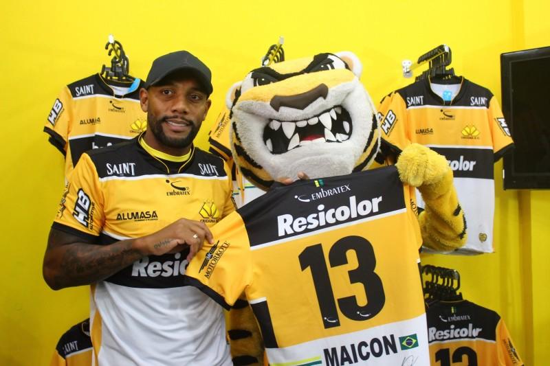 A 13 é de Maicon Sisenando