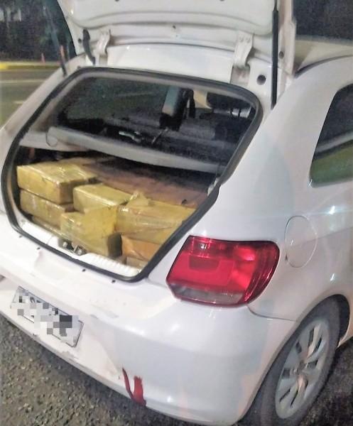 Mais de 300 quilos de maconha são apreendidos na BR-101
