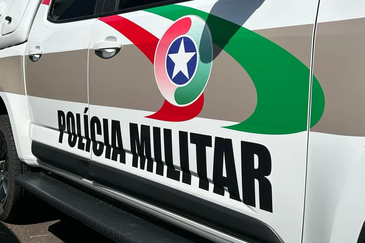 Homem é preso por furtar roupas em loja de Tubarão