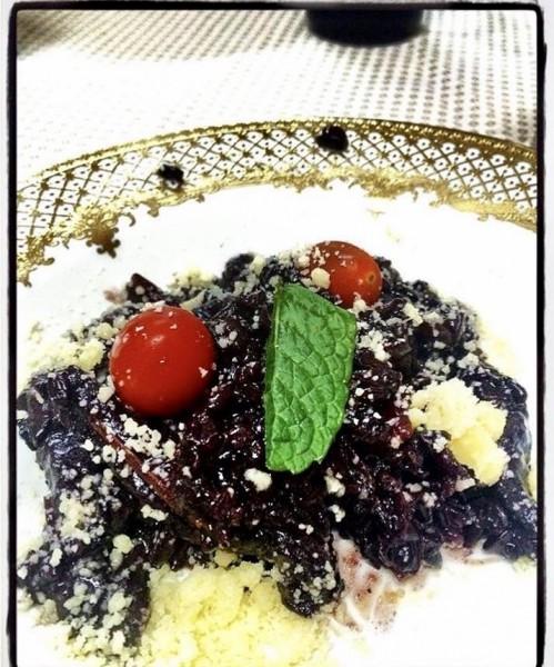 Risoto de Arroz Negro com Filé Mignon