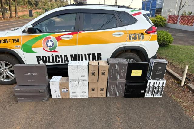 Motorista é flagrado com mais de 140 garrafas de vinho e afirma que mercadoria era para consumo próprio