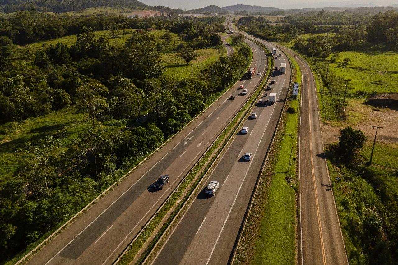 CCR ViaCosteira estima fluxo intenso na BR-101 para o fim de semana