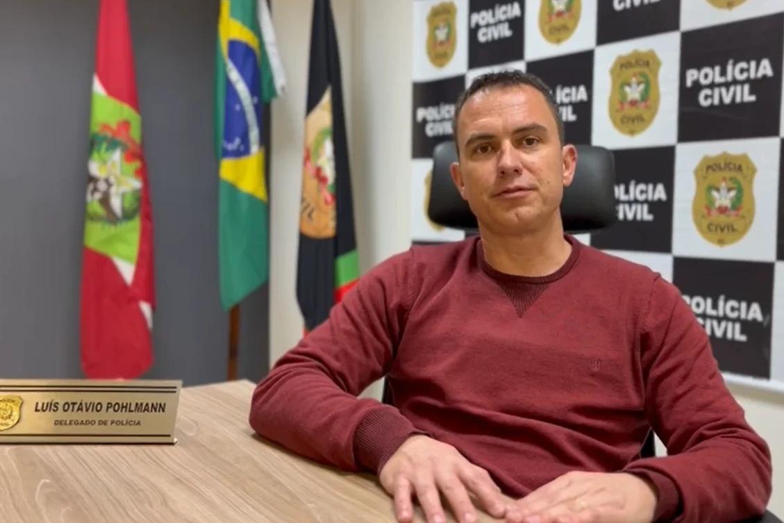 Mulher acusada de participar de homicídio em Balneário Arroio do Silva é presa no RS