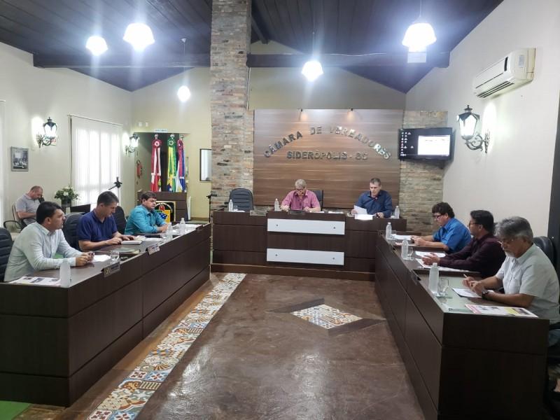 Câmara aprova projeto que veda contratação de servidores públicos enquadrados na Lei Maria da Penha