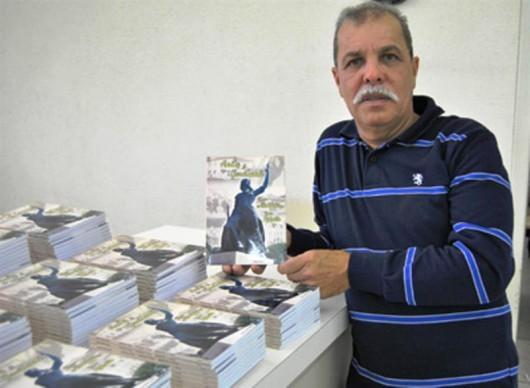 Historiador profere palestra em Laguna