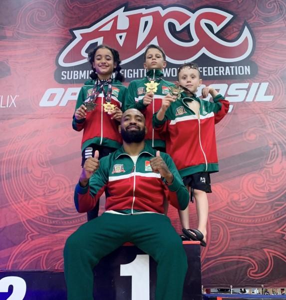 Atletas do Projeto Amigos da Esperança representarão Brasil no Mundial Kids de Jiu-Jitsu