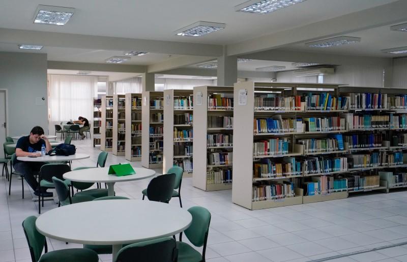 Udesc segue com vagas para professores substitutos em Laguna
