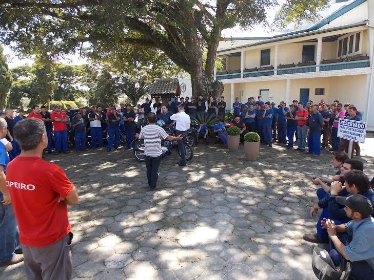 Metalúrgicos fecham acordo e trabalhadores da Erus dão fim à greve