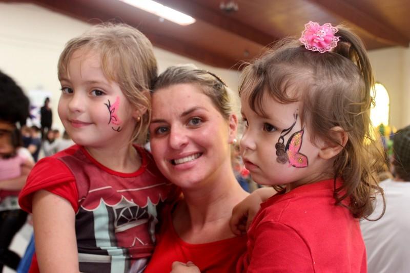 Atividades reúnem famílias em alusão ao Dia da Criança