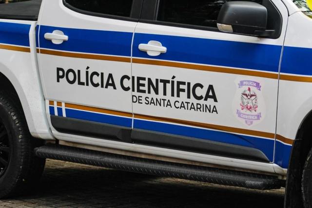 Acidente com caminhão emplacado no Sul de SC deixa homem morto e adolescentes gravemente feridos