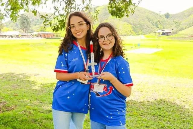 Estudantes de Orleans são vice-campeãs nacionais na Jornada Brasileira de Foguetes
