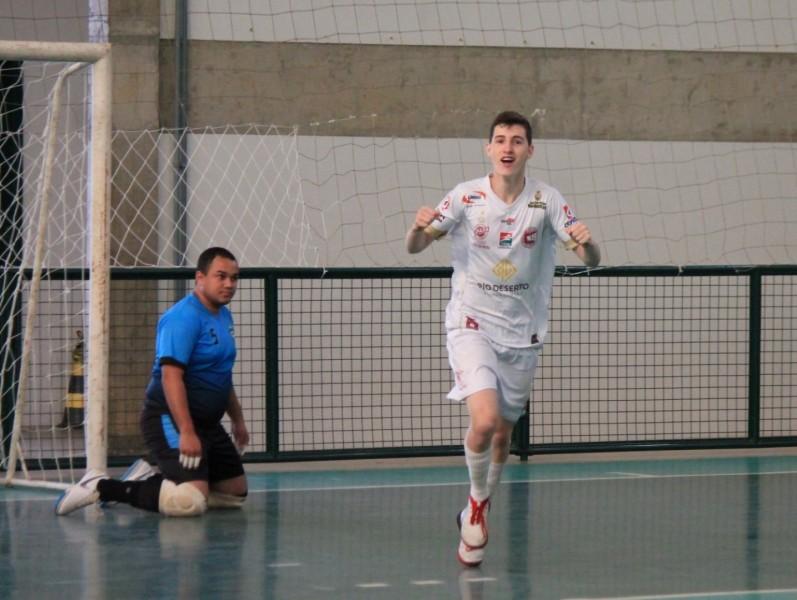Futsal masculino de Criciúma encerra primeira fase do Estadual em casa