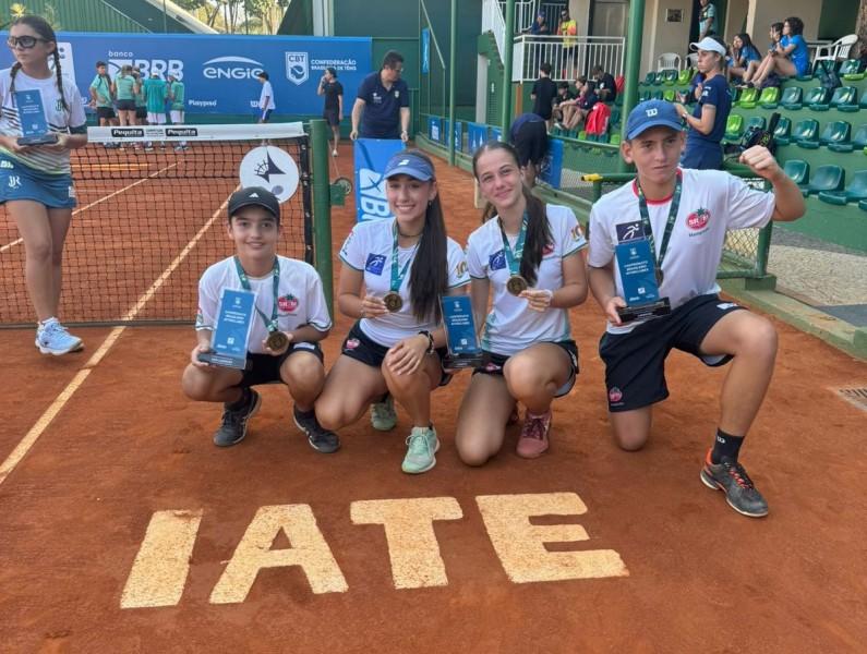 De Brasília, tenistas da Sociedade Recreativa Mampituba voltam com títulos do Brasileiro Interclubes