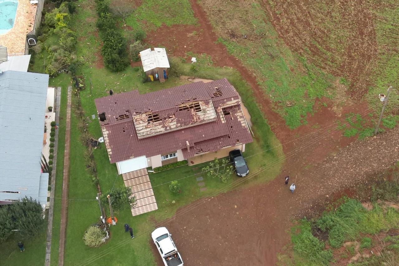 Frente fria provoca danos em cidades do Oeste catarinense