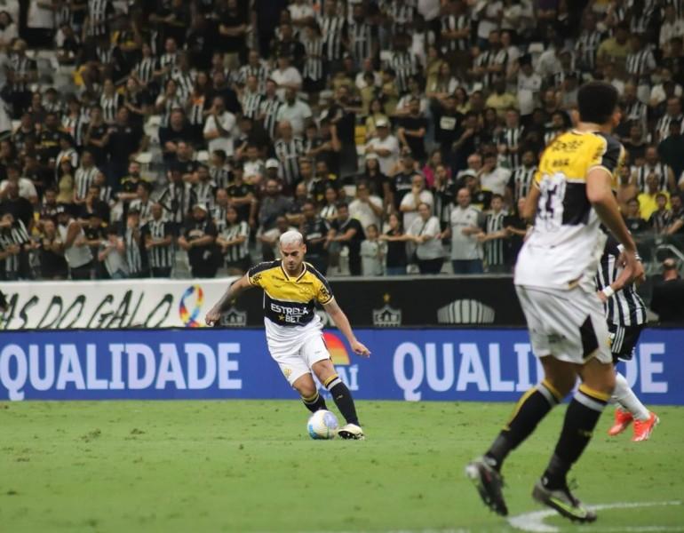 Trauco garante ficar chateado por não ter tantas oportunidades no Criciúma: ‘jogo pouco’