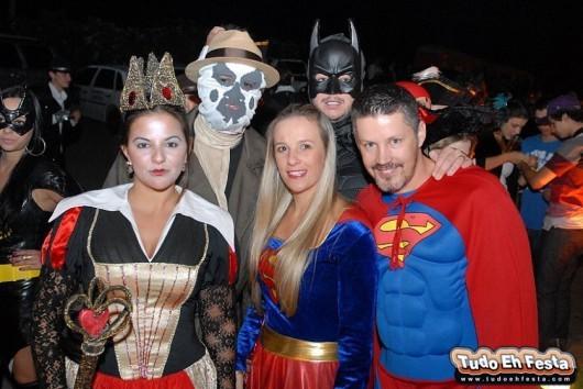 Festa à Fantasia de Nova Veneza acontece neste sábado