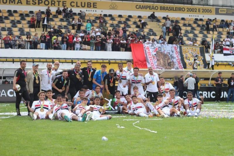 Nos pênaltis, São Paulo é campeão da Copa Criciúma Sub-17