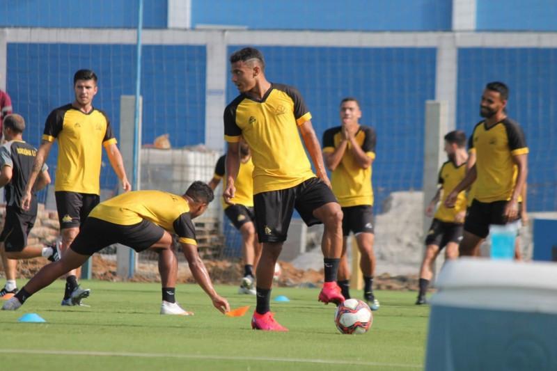 Na zona de rebaixamento, Criciúma enfrenta o Figueirense em busca da primeira vitória no Catarinense