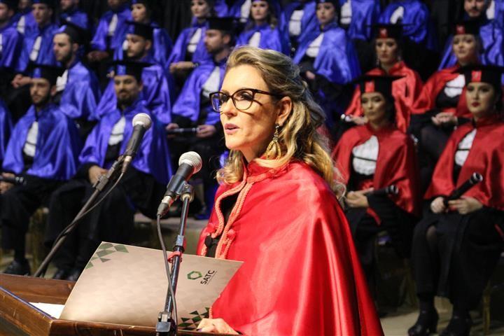 Emoção e carinho marcam noite dos formados na Faculdade Satc