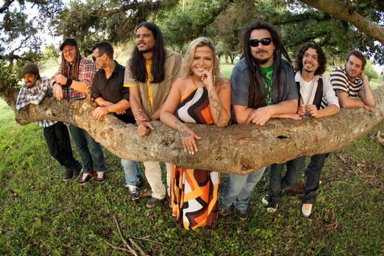 Chimarruts faz show no Balneário Arroio do Silva