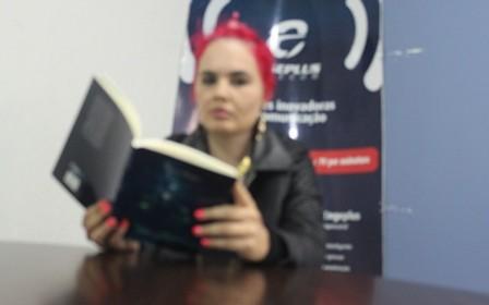 Laura Borges lança seu primeiro livro