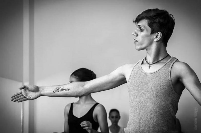 Companhia recebe capacitação de bailarino internacional