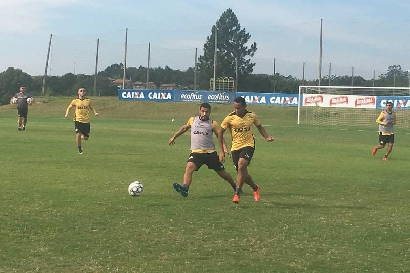 Pensando no CSA e na primeira vitória, Criciúma se reapresenta