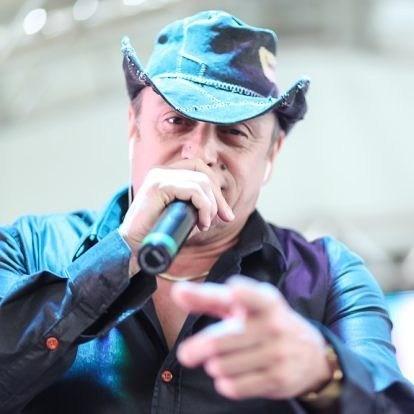 Aos 63 anos, morre o cantor Ivonir Machado
