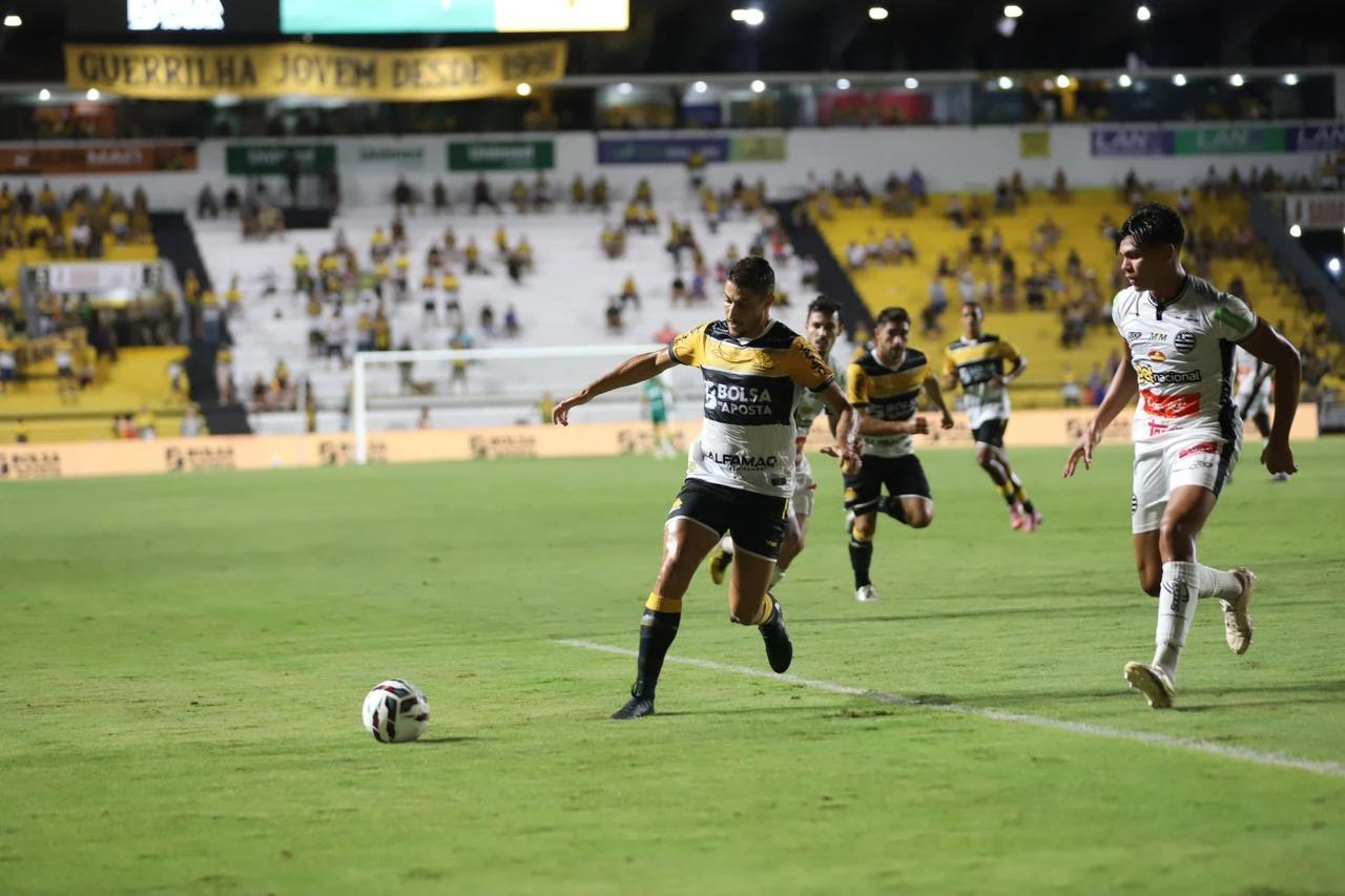 Marcinho elogia grupo do Criciúma e destaca evolução