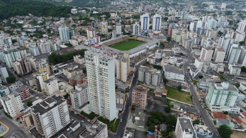 Caged: Criciúma tem saldo positivo na geração de empregos na Amrec