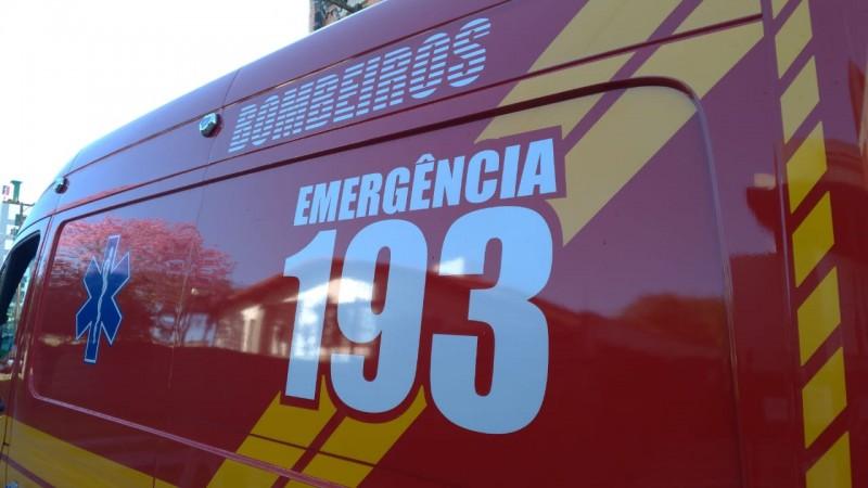 Homem é esfaqueado durante briga
