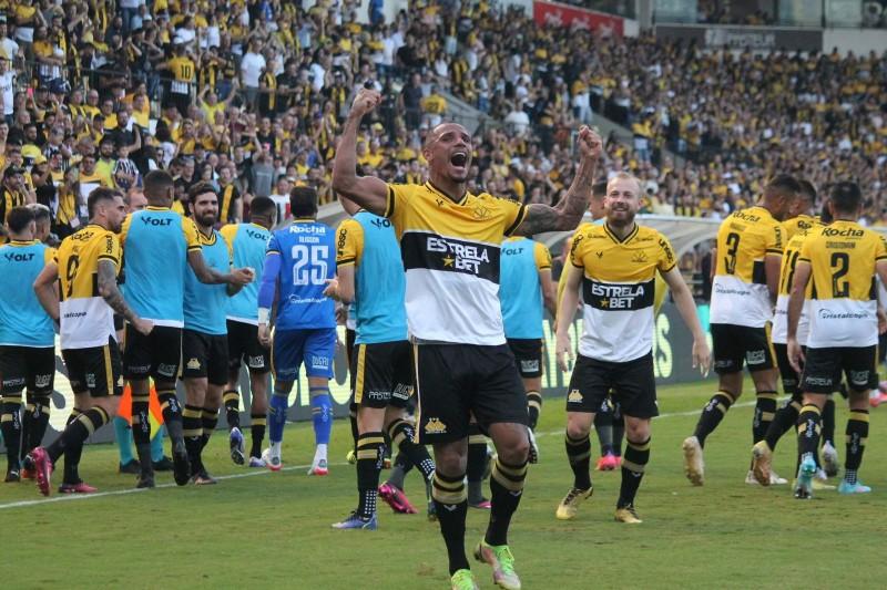 Autor do gol 4 mil do Criciúma, Arilson projeta quatro finais para fechar o ano com acesso 
