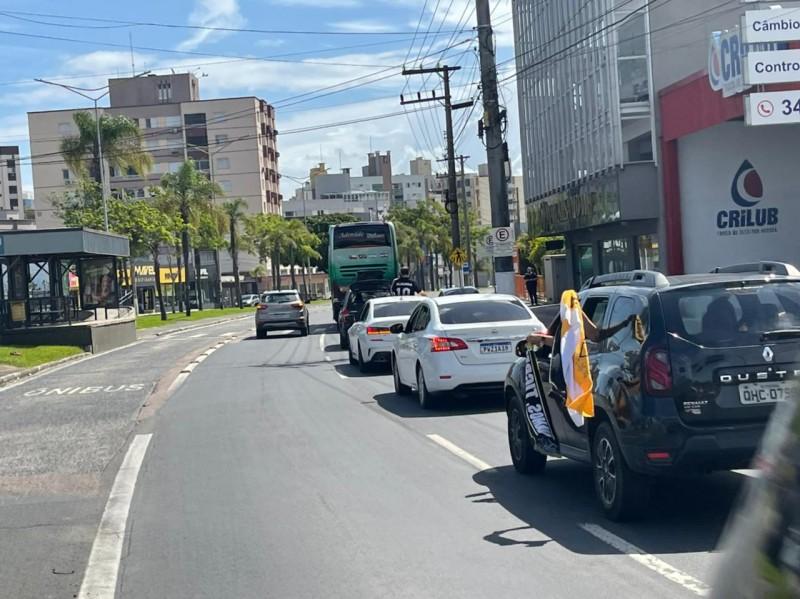 Torcida do Tigre faz carreata para empurrar time rumo a vitória contra o Ituano