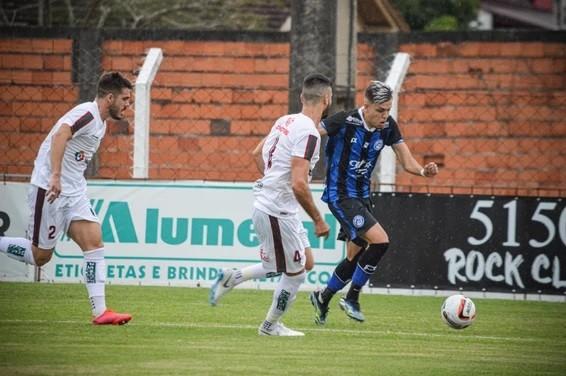 Atlético Tubarão estreia com empate na Série B do Campeonato Catarinense