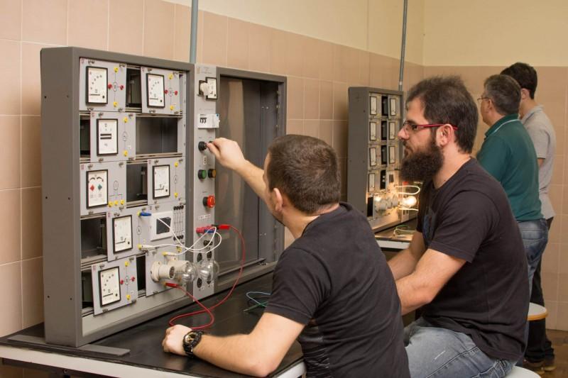 Engenharia Mecatrônica da UniSatc prepara acadêmicos para atuarem em diferentes áreas