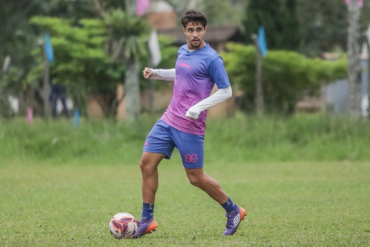Caravaggio intensifica preparação para duelo contra o Jaraguá pela Série B do Catarinense