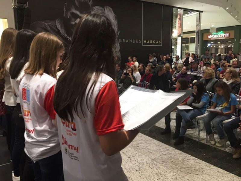 Inicia 14ª Mostra de Corais de Criciúma