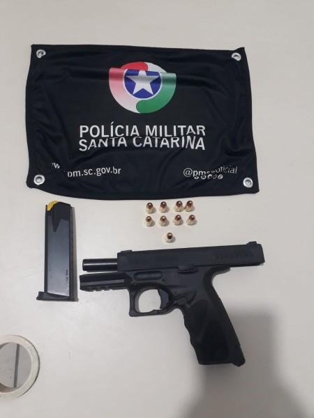 Polícia Militar apreende arma e prende quatro após disparo de arma de fogo 