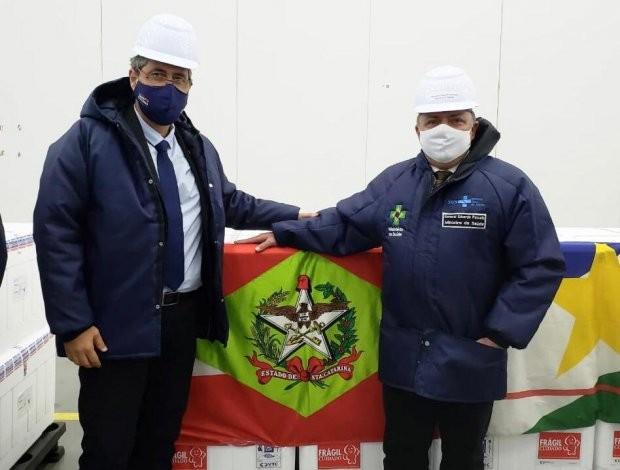 Santa Catarina receberá 126 mil doses da vacina contra Covid-19 e inicia imunização nesta segunda