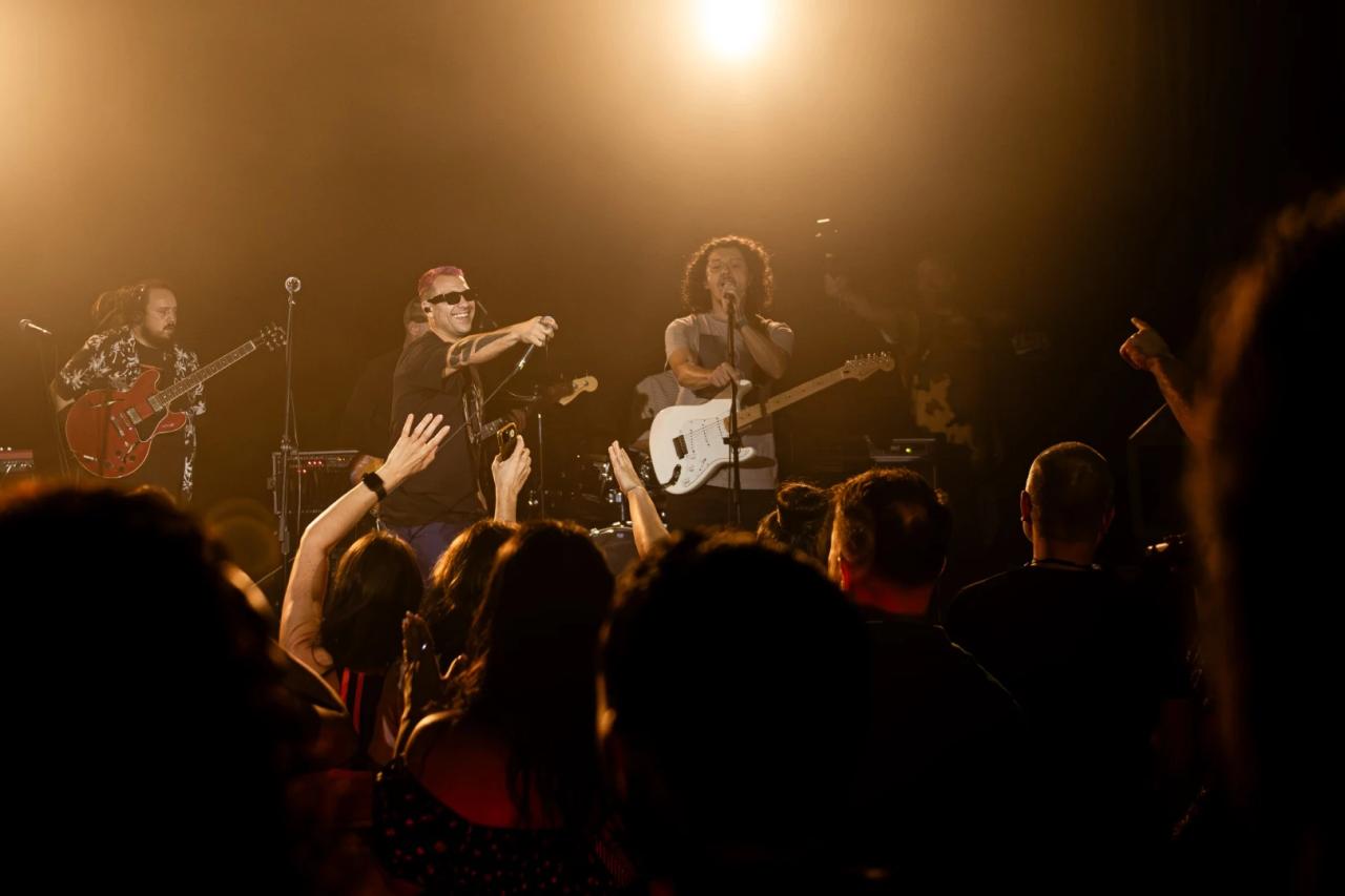 Banda Chimarruts se apresenta em Balneário Arroio do Silva