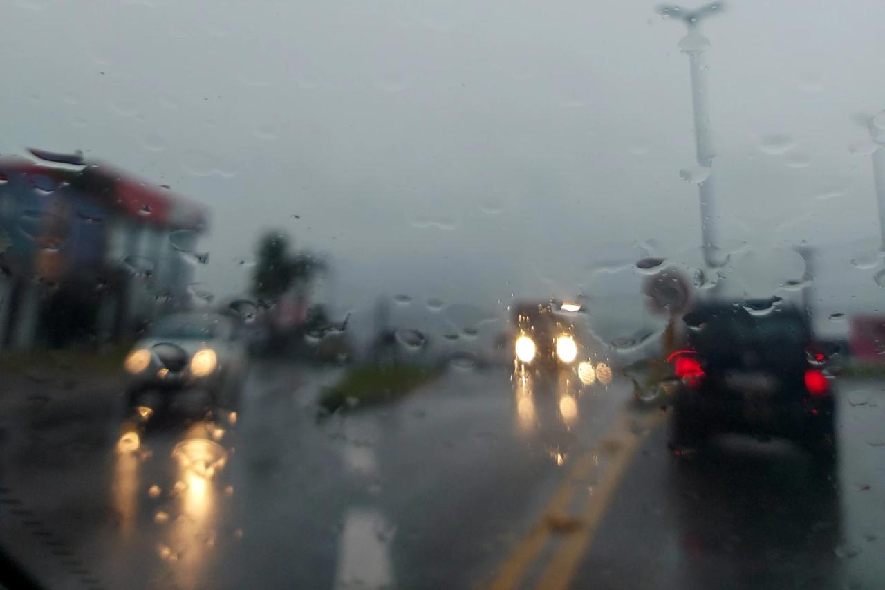 Defesa Civil alerta para temporais e chuva intensa em Santa Catarina nesta quarta-feira