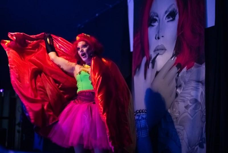 Sarau do Teatro Revirado acontece nesta sexta-feira